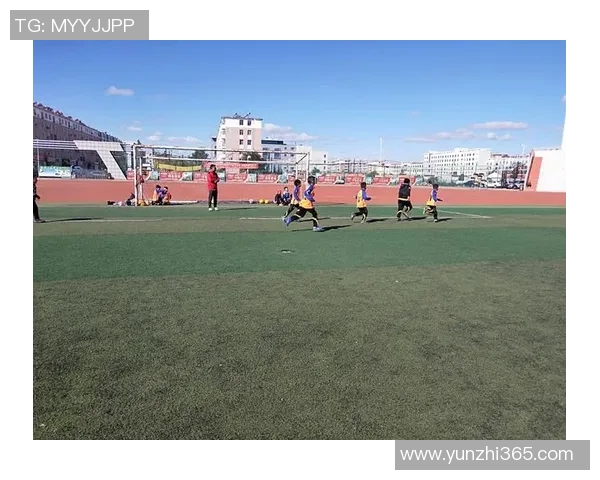 伊藤诚足球明星的崛起与挑战解析，如何在绿茵场上书写传奇人生