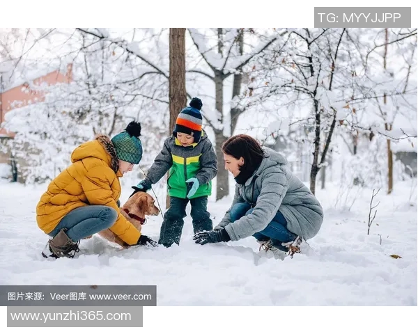 足球明星们的卡通玩耍时光趣味图片展现欢乐瞬间